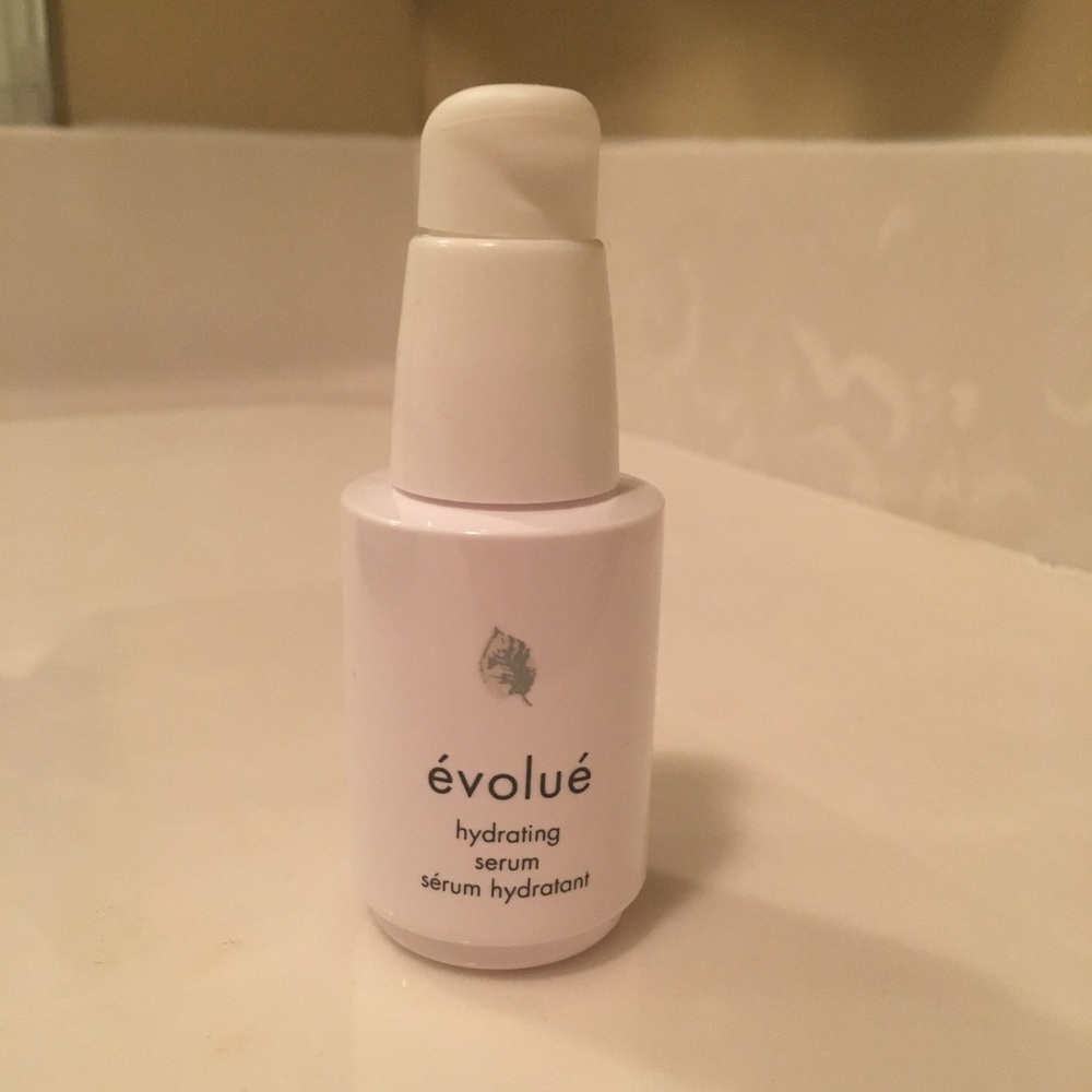 Évolué Hydrating Serum